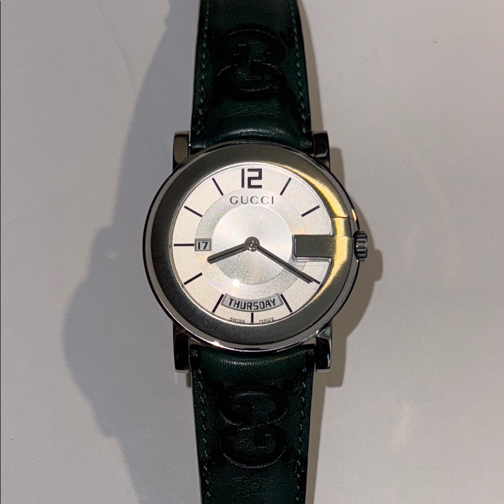 Gucci Men's Watch - Silver and Green